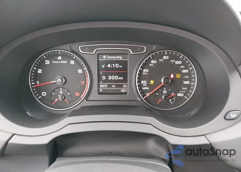 2015 Audi Q3 2.0T Premium Plus z USA, uszkodzony, nr VIN WA1GFCFS5FR009900